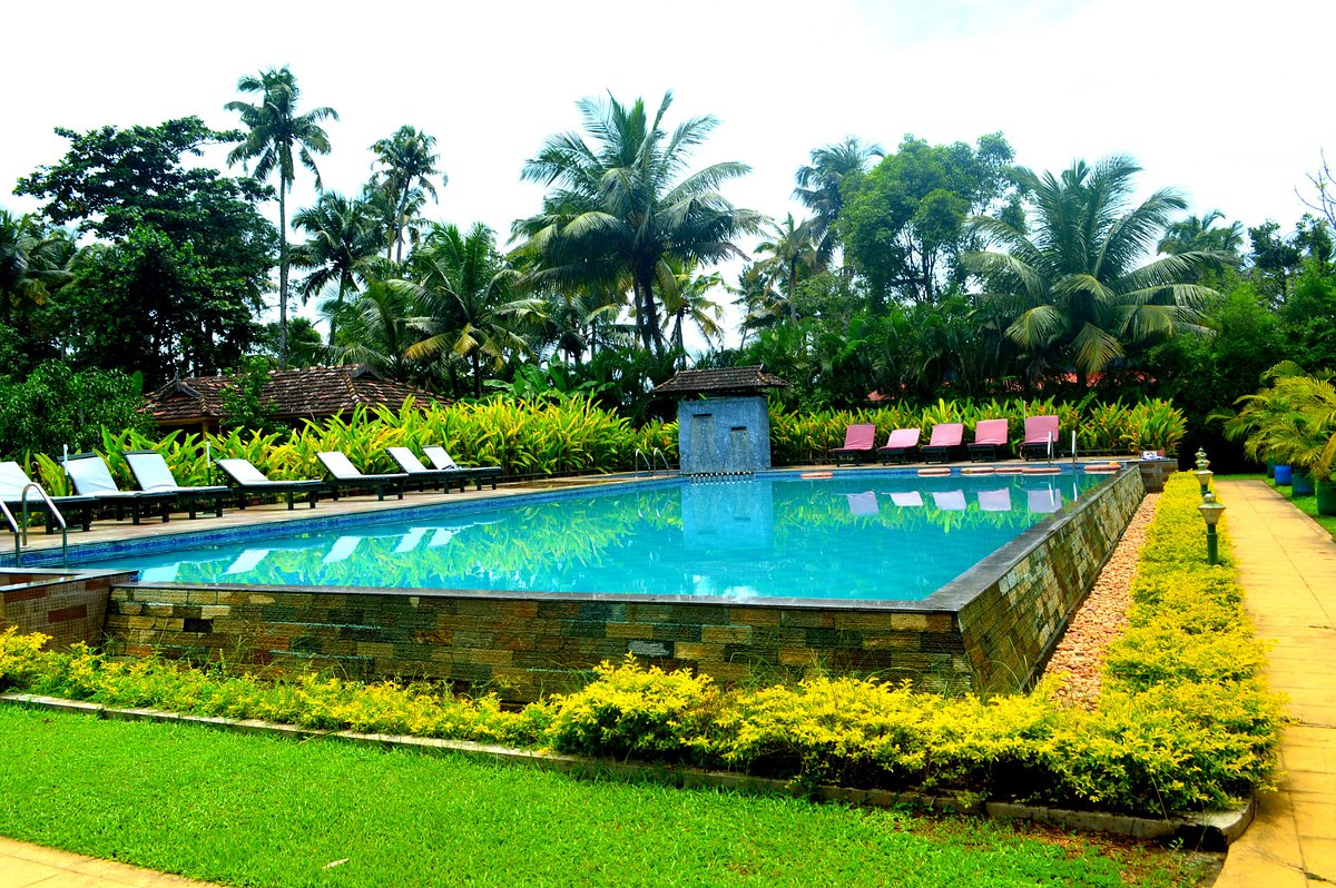 Cherai Beach Resort